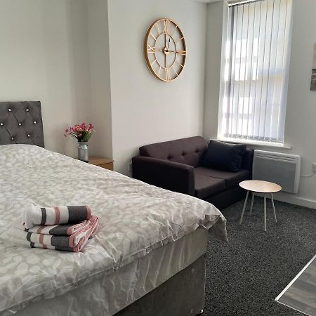 Bv Comfy Budget Studio At Quebec Street Bradford Bradford  Exterior photo