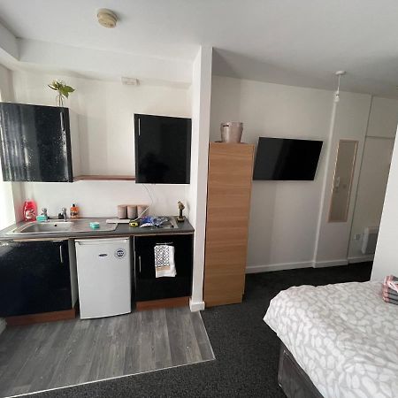Bv Comfy Budget Studio At Quebec Street Bradford Bradford  Exterior photo